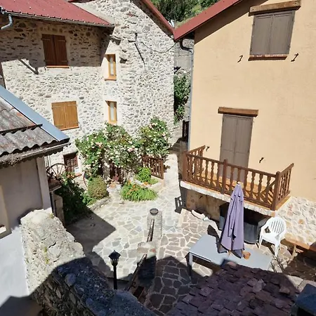 Maison La Finiere: Alpes-maritimes Village Retreat Near Holiday home *