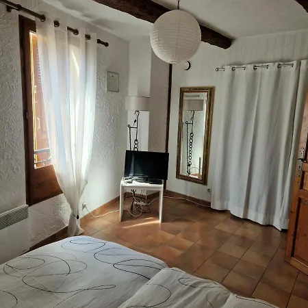 Maison La Finiere: Alpes-maritimes Village Retreat Near Holiday home *