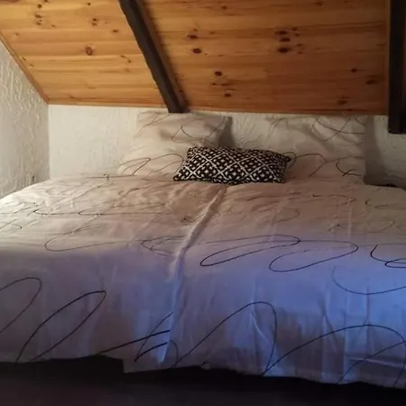 Maison La Finiere: Alpes-maritimes Village Retreat Near