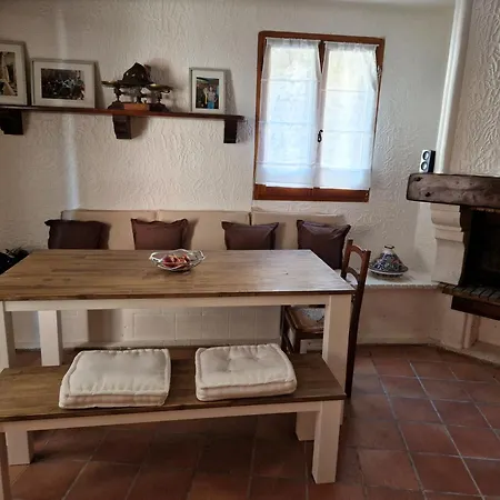 Maison La Finiere: Alpes-maritimes Village Retreat Near Holiday home Isola
